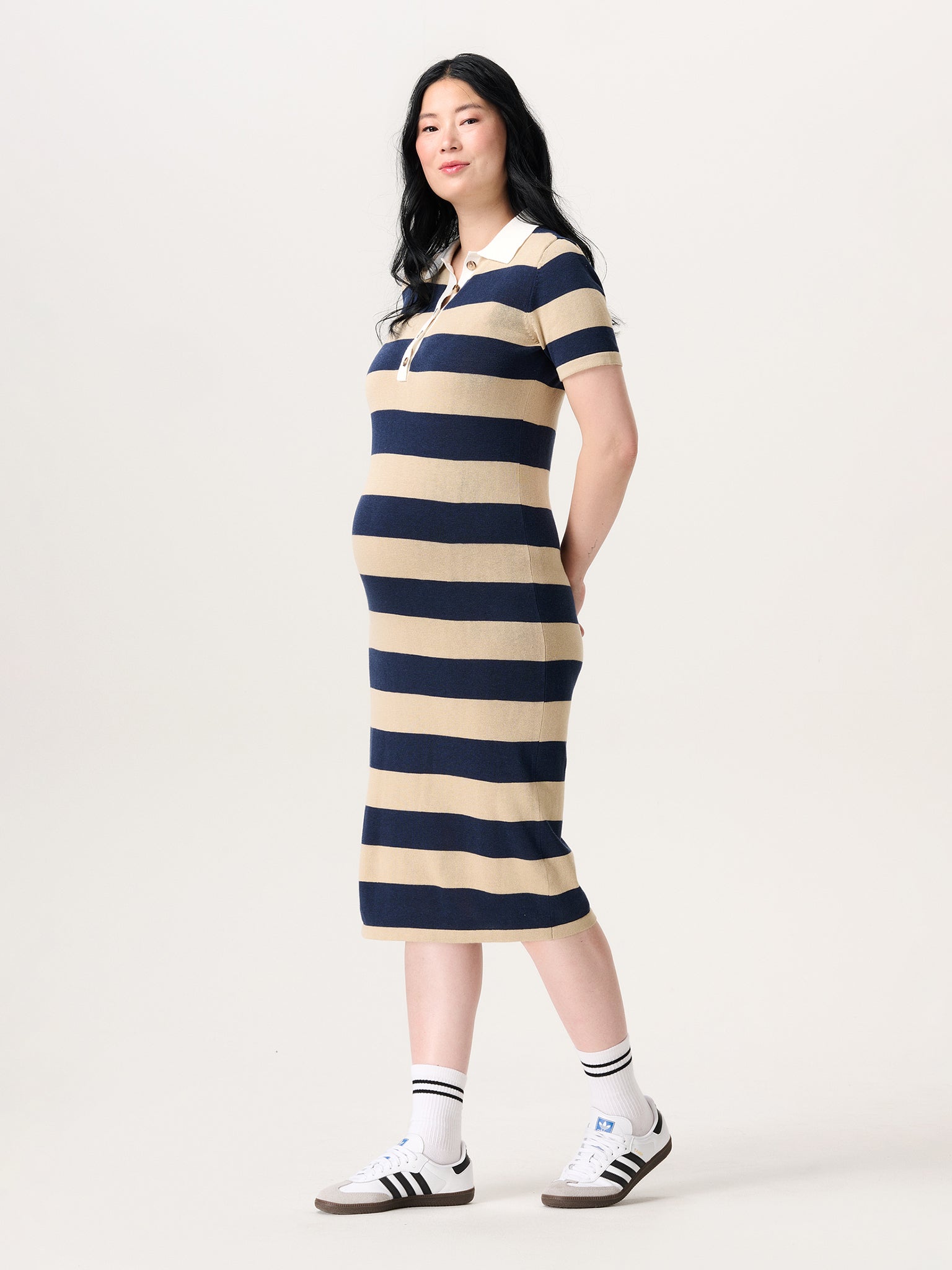 Strickkleid mit kurzem Arm