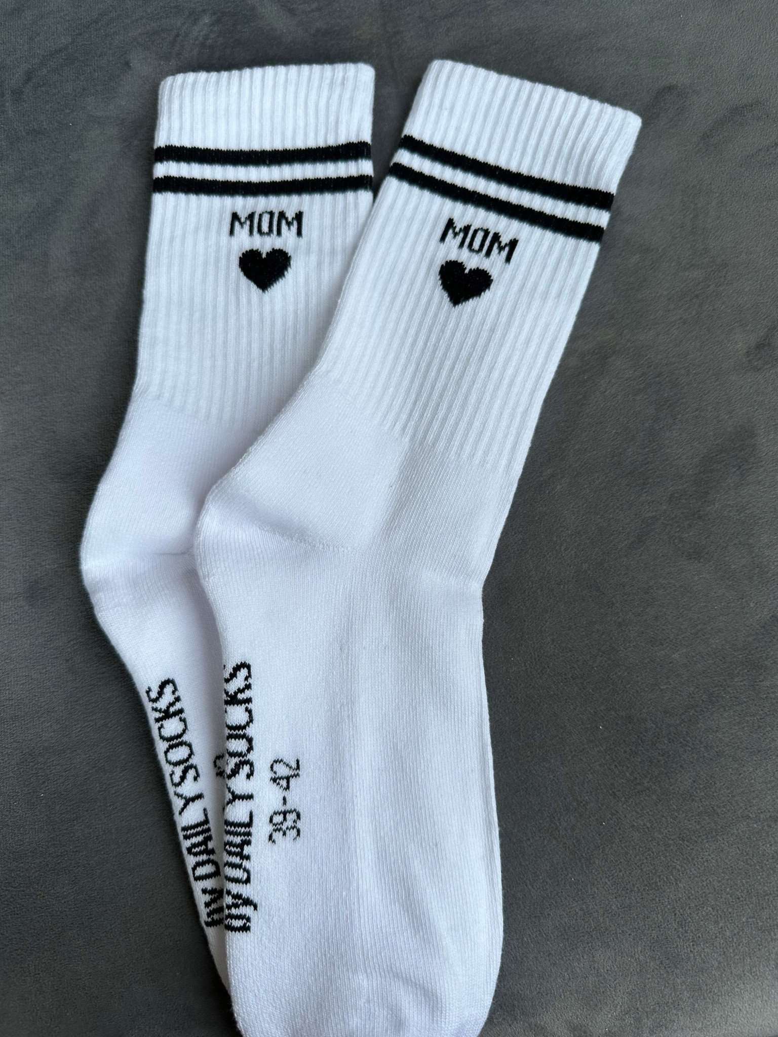 Tennissocke MOM weiß mit Herz in schwarz