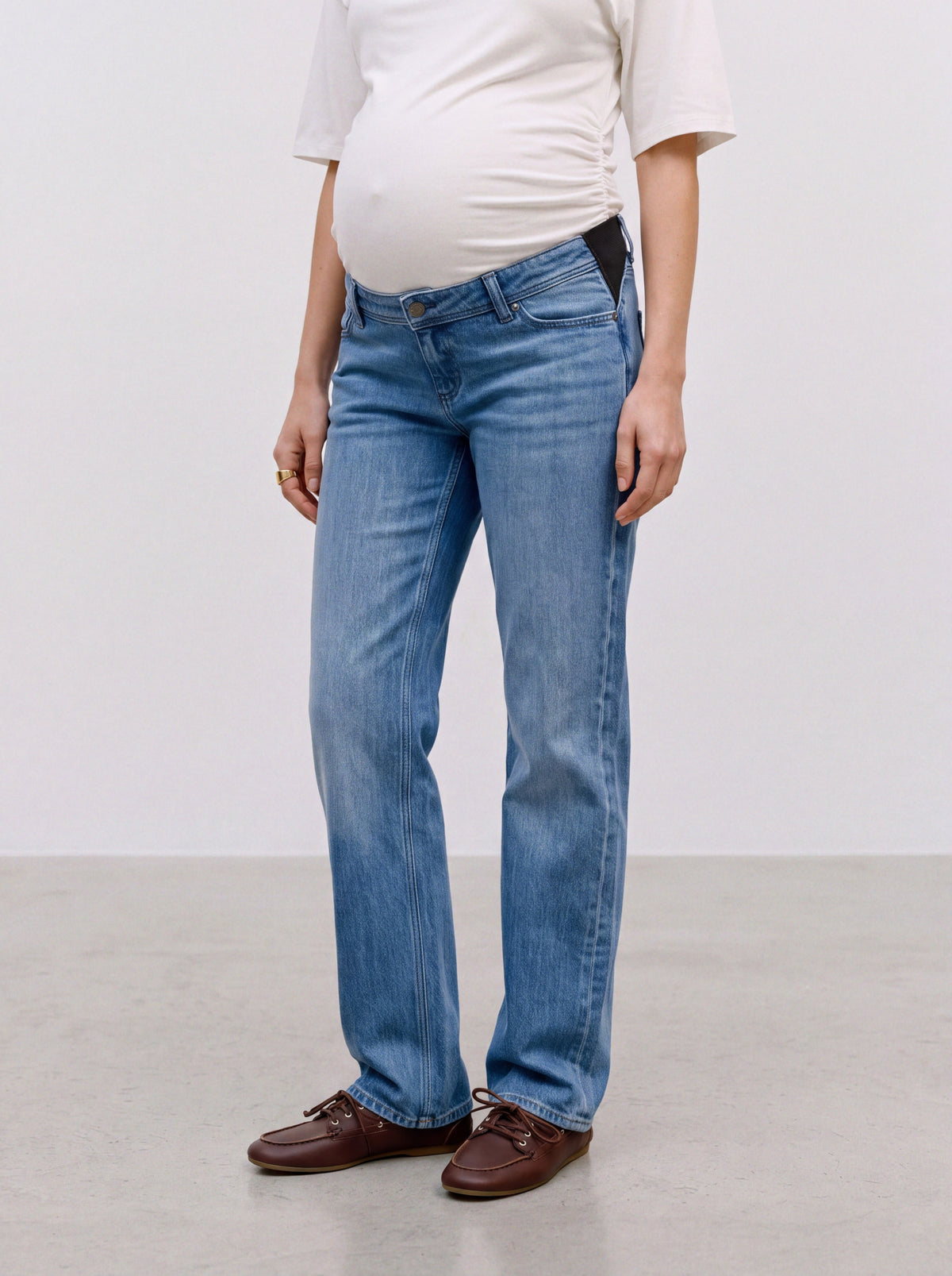 Straight Jeans mit elastischem Bund