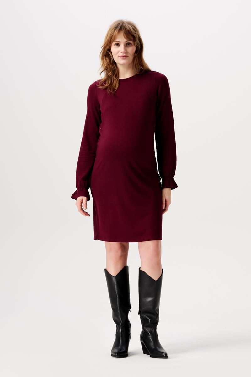 Sehr bequemes Umstands-und Stillkleid aus Sweatstoff in Bordeaux. Über Mutterkleid erhältlich.
