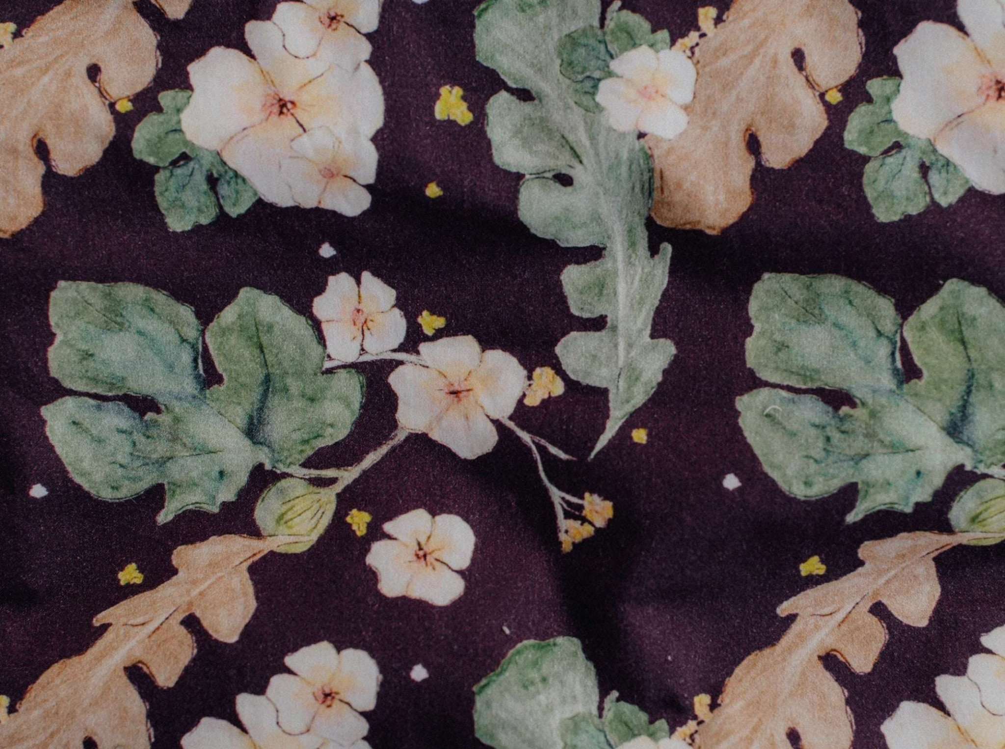 Mutterkleid Mara Mea Blumenprint-Detail in aubergine rosa grün