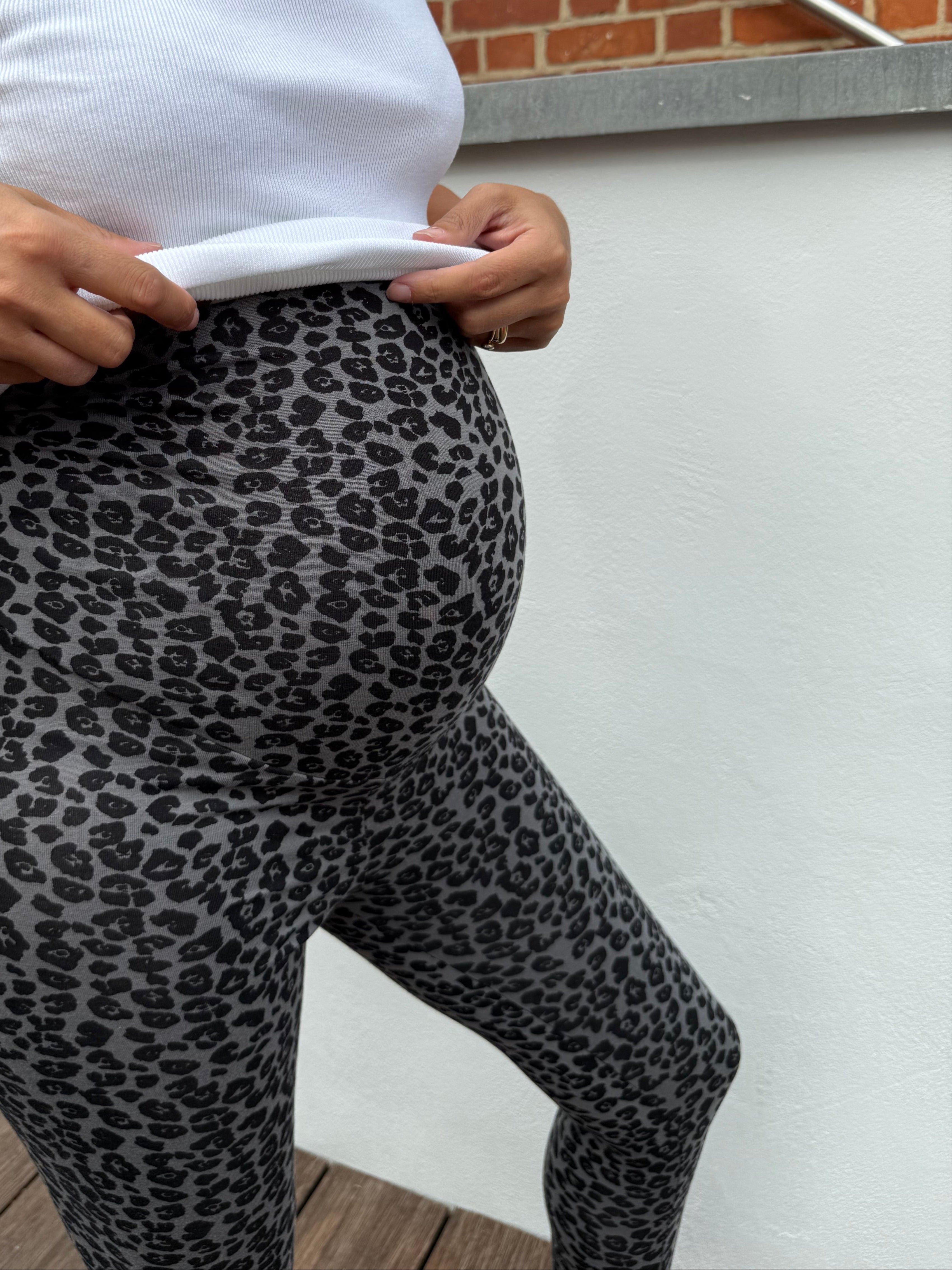 Umstandsleggings Leoprint, grau/schwarz