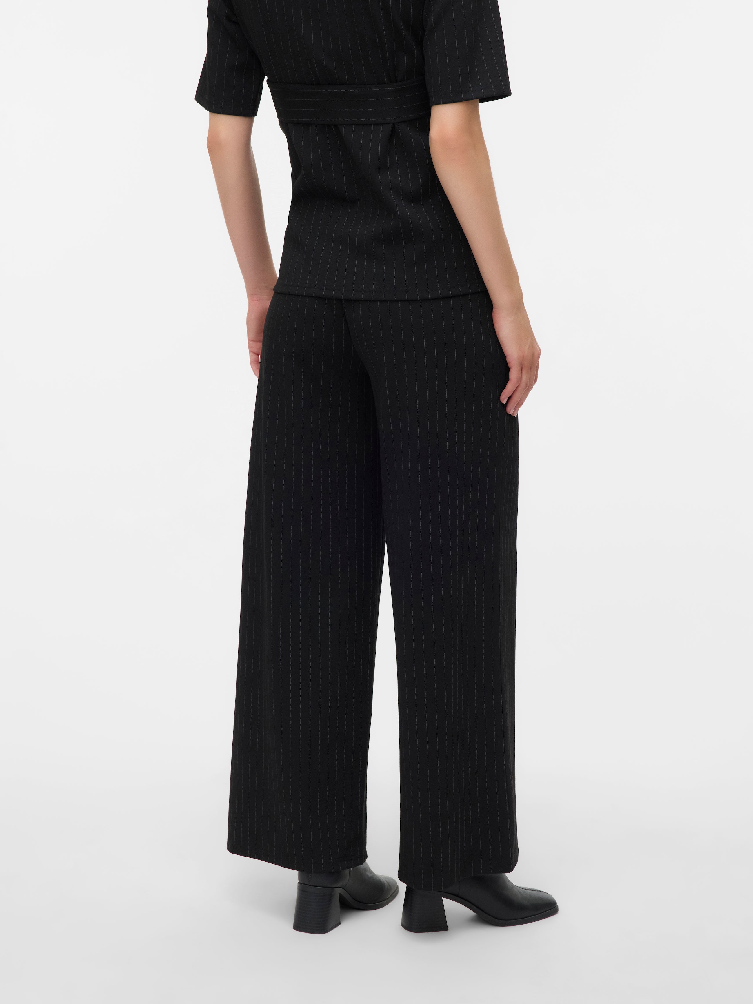 Wide-Leg Hose mit Nadelstreifen