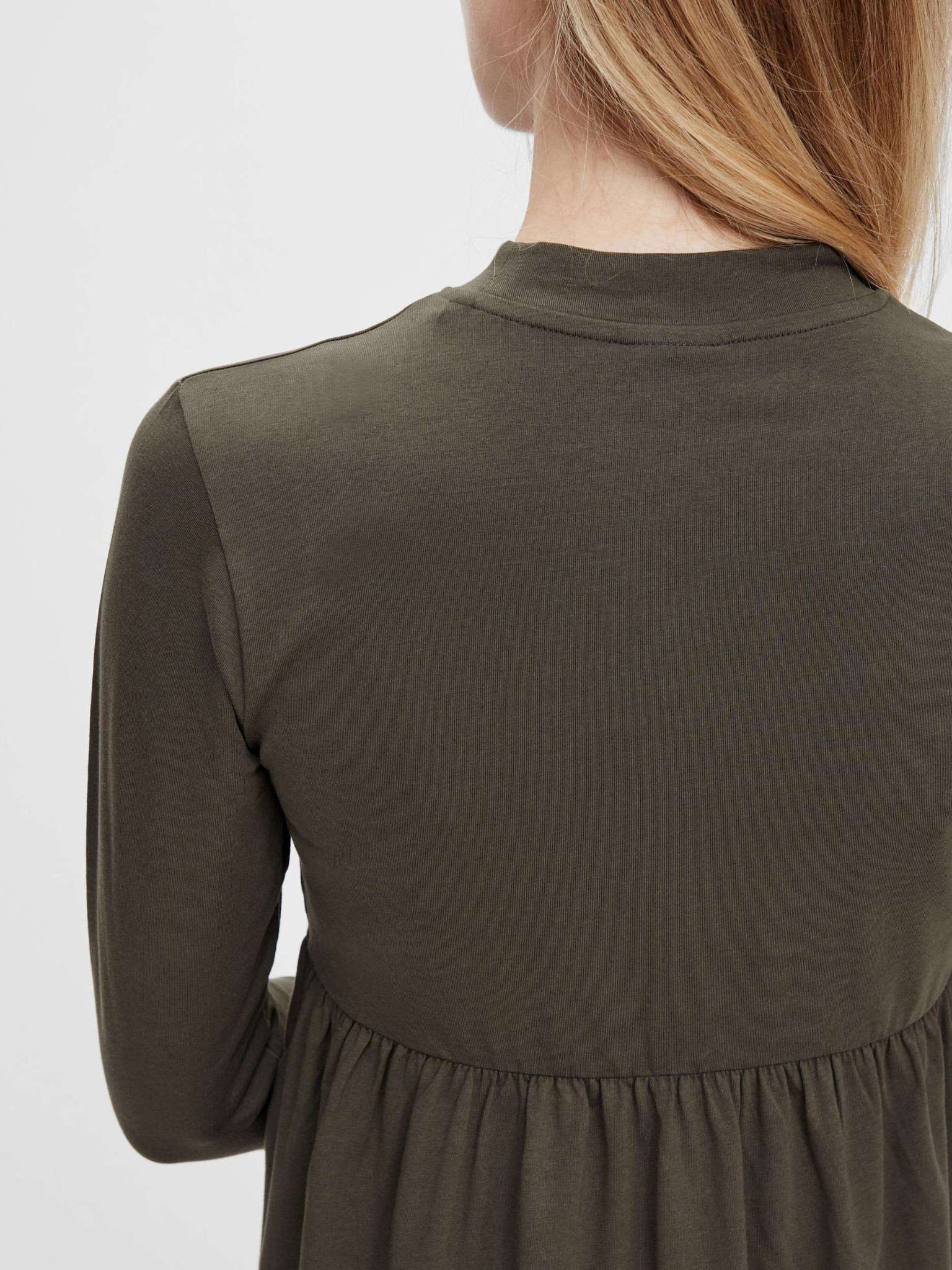 Mutterkleid Umstandskleid aus nachhaltiger Baumwolle von Mamalicious in khaki mit langem Arm und Turtleneck leihen oder neu shoppen