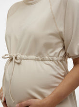 Lade das Bild in den Galerie-Viewer, Mamalicious Sweatshirt Kleid mieten und kaufen bei Mutterkleid für die Schwangerschaft mit Kordelzug
