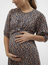 Lade das Bild in den Galerie-Viewer, Mamaliscious Schwangerschaftskleid mieten bei Mutterkleid. Kurzarm 
