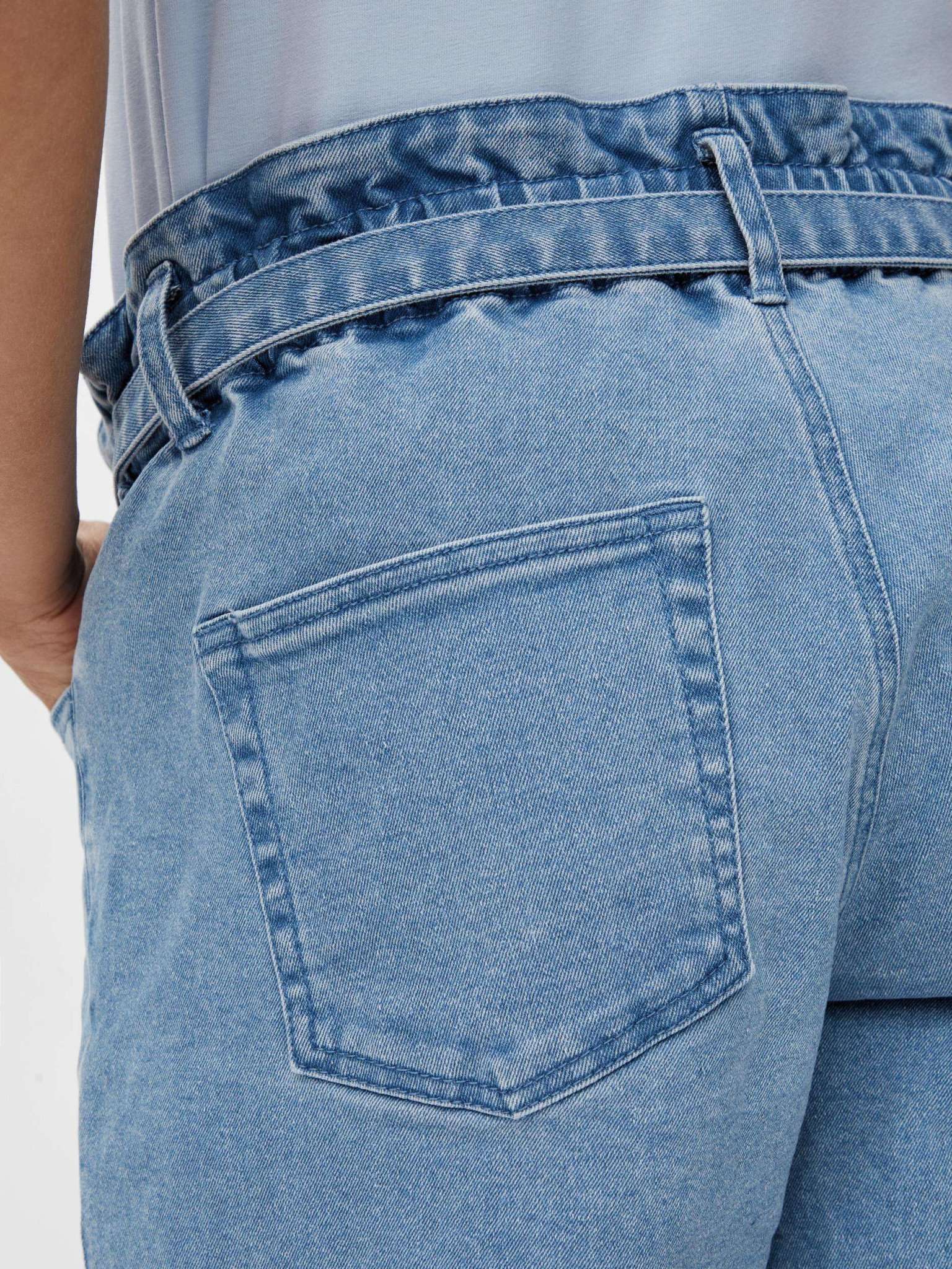 Denim-Umstandsshorts von Mamalicious bei Mutterkleid mieten oder online kaufen, elastischer Gummibund für viel Platz für den wachsenden Babybauch