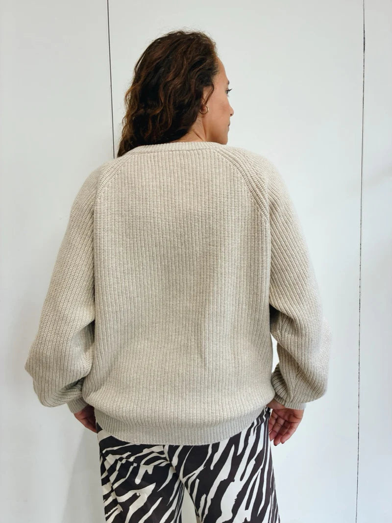 Stillpullover mit Reißverschlüssen