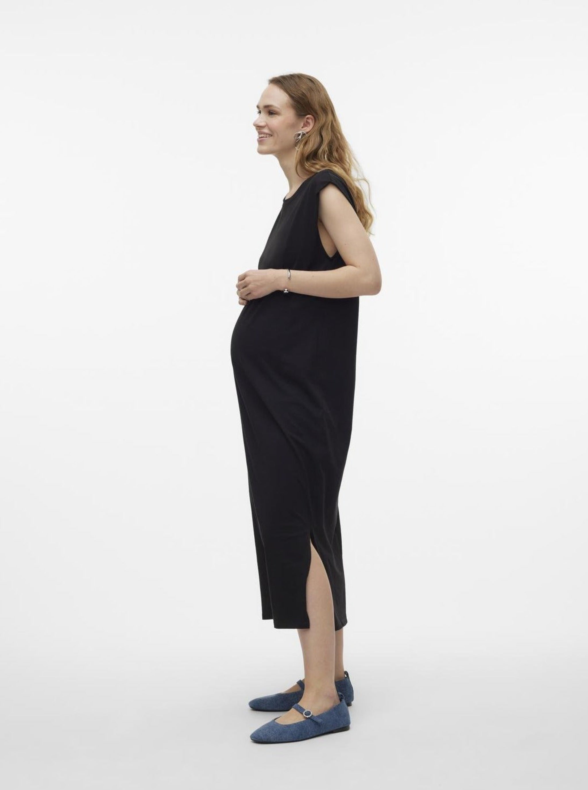 Vero Moda Maternity Schwangerschaftskleid mieten und kaufen bei Mutterkleid schwarz wadenlang mit seitlichen Gehschlitzen