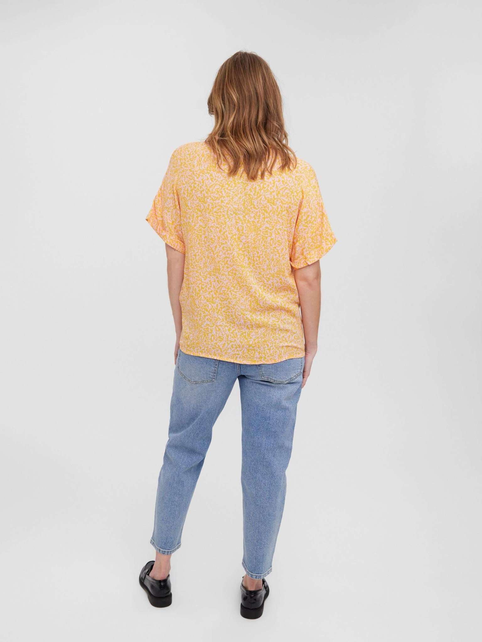 Vero Moda Maternity Umstandsbluse kurzarm aus Viskose orange/rosa mit Knöpfen auch stillfreundlich bei Mutterkleid online kaufen oder monatlich mieten