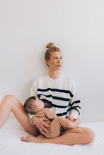 Lade das Bild in den Galerie-Viewer, The Miracle Makers Pullover mit Stillfunktion leihen oder online kaufen bei Mutterkleid
