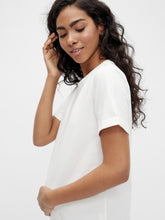 Lade das Bild in den Galerie-Viewer, Mamalicious Umstandsshirt online kaufen bei Mutterkleid_Baumwoll-T-Shirt-weiß
